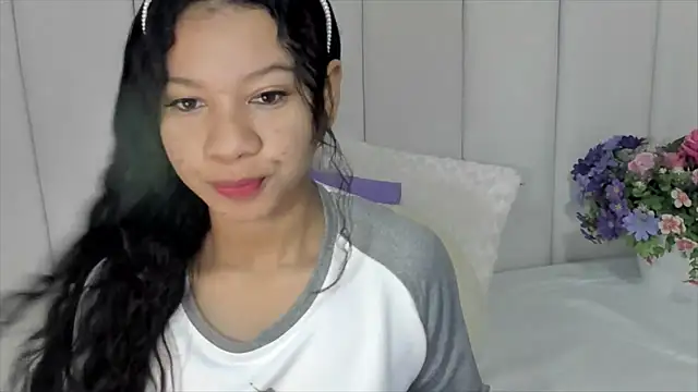 Snapshot of brithany_rousee chatting on 5, 2, 2025 brithany rousee online show from 5, 2, 2025