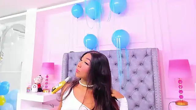 HaileeRoberts online show from 4, 10, 2025