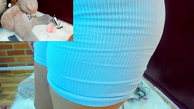 Snapshot of Dulcex69 chatting on 23, 11, 2025 Dulcex69 online show from 23, 11, 2025