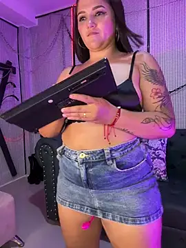 Snapshot of yey_bdsm chatting on 23, 2, 2025 yey bdsm online show from 23, 2, 2025