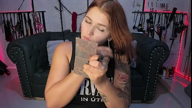 Snapshot of yey_bdsm chatting on 14, 3, 2025 yey bdsm online show from 14, 3, 2025