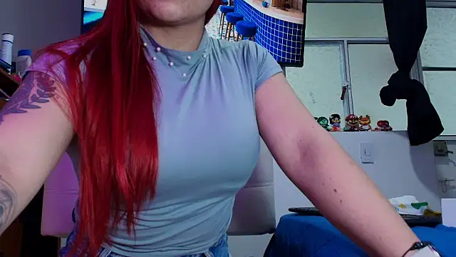 Snapshot of Maylin_2024 chatting on 17, 12, 2025 Maylin 2024 online show from 17, 12, 2025