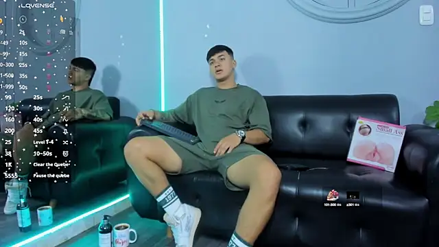 Cristopher strong online show from 16, 1, 2025