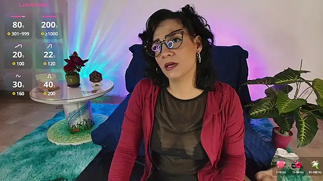 Elliee  online show from 24, 2, 2025