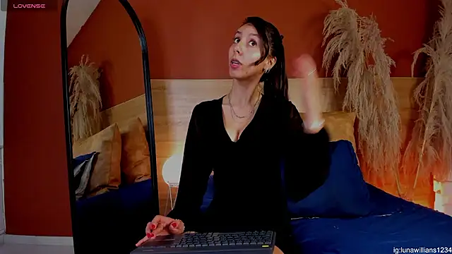 luna willians online show from 13, 2, 2026