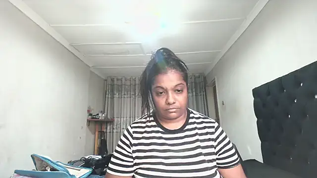 Snapshot of Indianmayaxoxo chatting on 26, 5, 2026 Indianmayaxoxo online show from 26, 5, 2026