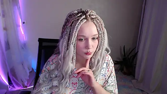 Snapshot of 0urAlexa chatting on 20, 12, 2025 0urAlexa online show from 20, 12, 2025