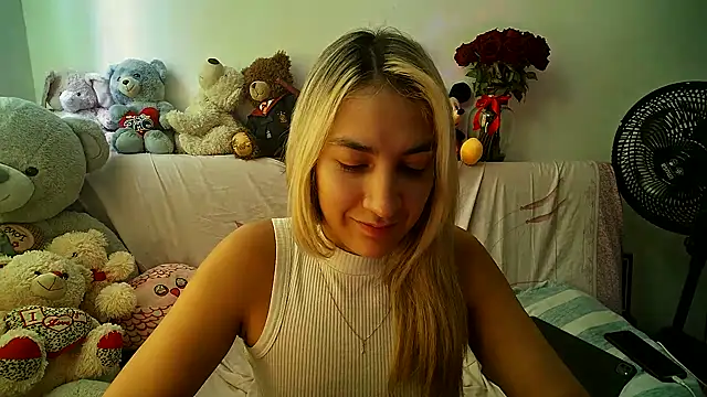 Snapshot of mandy_berrys chatting on 15, 9, 2025 mandy berrys online show from 15, 9, 2025