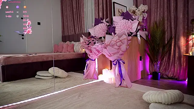 EmilyHudsson 1 online show from 14, 2, 2026