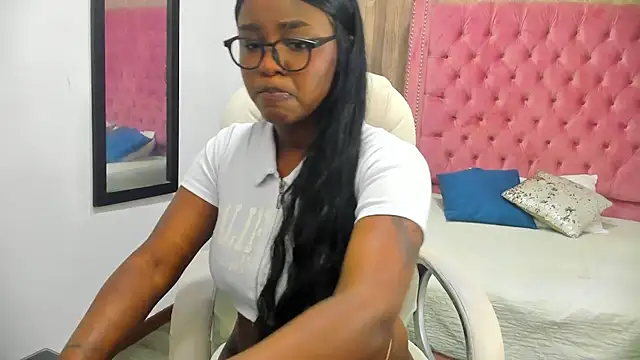 Snapshot of Wendy-lovee chatting on 16, 1, 2025 Wendy-lovee online show from 16, 1, 2025