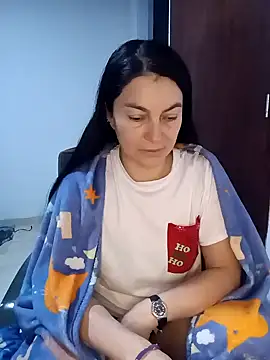 renata hot1 online show from 5, 2, 2025