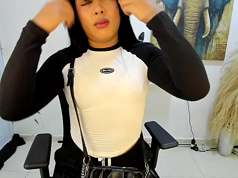 Snapshot of nairobbits chatting on 10, 11, 2025 nairobbits online show from 10, 11, 2025