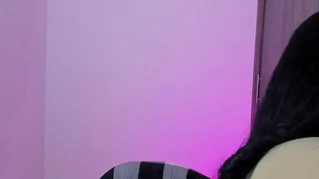 Natasha su  online show from 3, 4, 2026