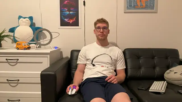 BlueEyedTallGuy94 online show from 14, 12, 2024