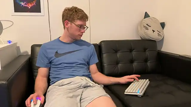 BlueEyedTallGuy94 online show from 25, 12, 2024