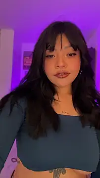 Ashley Chriss online show from 17, 5, 2026