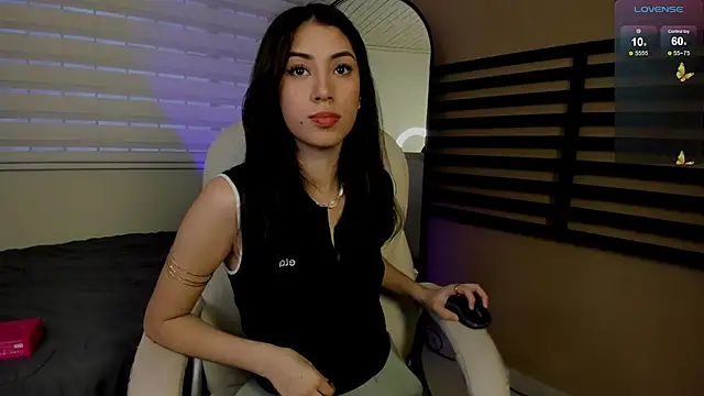 Catyloves online show from 15, 11, 2025