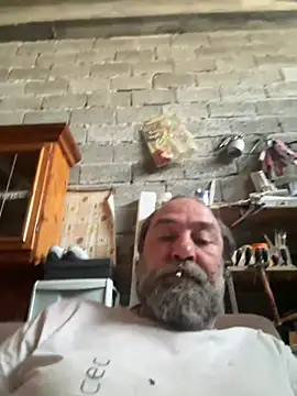 Snapshot of ros217 chatting on 8, 5, 2026 ros217 online show from 8, 5, 2026