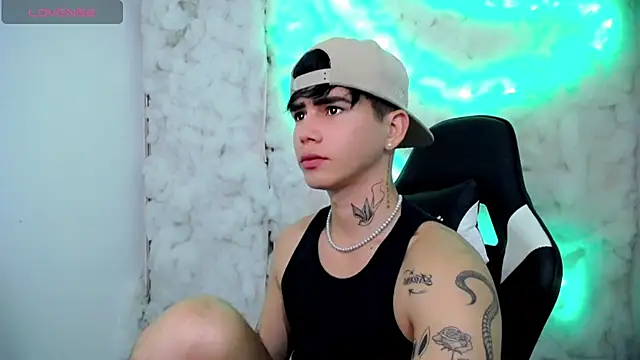 Tayson Rivers online show from 30, 11, 2025