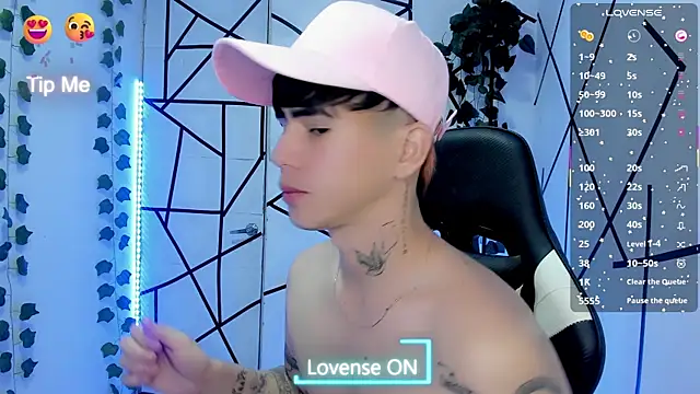 Snapshot of Tayson_Rivers chatting on 1, 6, 2026 Tayson Rivers online show from 1, 6, 2026