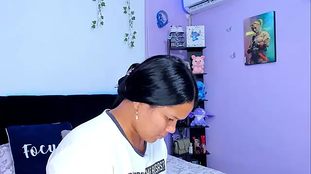 Snapshot of sara_mendez2 chatting on 18, 1, 2025 sara mendez2 online show from 18, 1, 2025