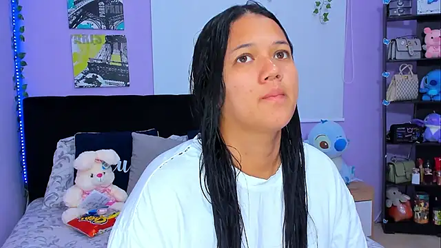 Snapshot of sara_mendez2 chatting on 22, 1, 2025 sara mendez2 online show from 22, 1, 2025