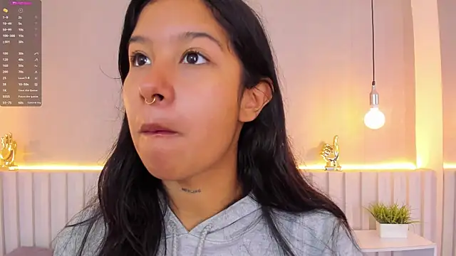 Snapshot of Aida_moreno chatting on 19, 3, 2025 Aida moreno online show from 19, 3, 2025