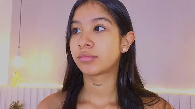 Snapshot of Aida_moreno chatting on 13, 9, 2025 Aida moreno online show from 13, 9, 2025