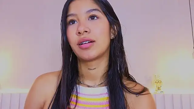 Snapshot of Aida_moreno chatting on 19, 9, 2025 Aida moreno online show from 19, 9, 2025