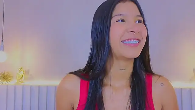 Snapshot of Aida_moreno chatting on 2, 10, 2025 Aida moreno online show from 2, 10, 2025