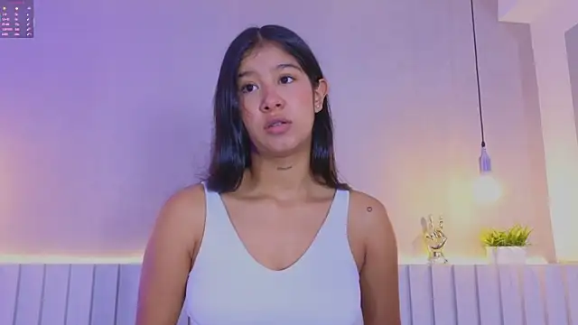 Snapshot of Aida_moreno chatting on 21, 10, 2025 Aida moreno online show from 21, 10, 2025