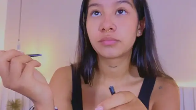 Snapshot of Aida_moreno chatting on 23, 10, 2025 Aida moreno online show from 23, 10, 2025