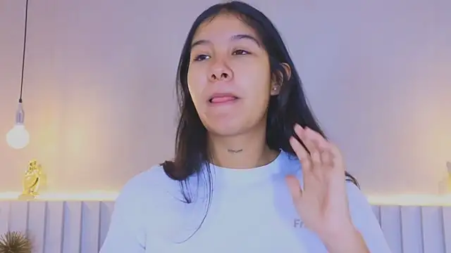 Snapshot of Aida_moreno chatting on 26, 10, 2025 Aida moreno online show from 26, 10, 2025