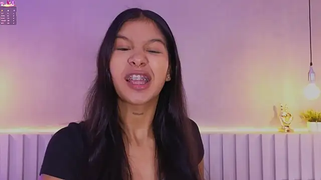 Snapshot of Aida_moreno chatting on 7, 11, 2025 Aida moreno online show from 7, 11, 2025