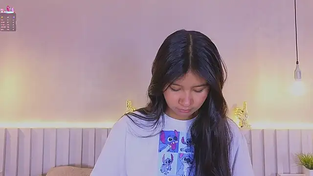 Snapshot of Aida_moreno chatting on 28, 11, 2025 Aida moreno online show from 28, 11, 2025