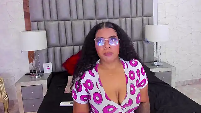 Snapshot of MelannyTylor chatting on 24, 1, 2025 MelannyTylor online show from 24, 1, 2025