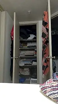 Snapshot of TimidTemptation chatting on 14, 9, 2025 TimidTemptation online show from 14, 9, 2025