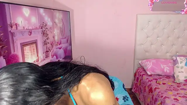 DannaDocell online show from 22, 3, 2025