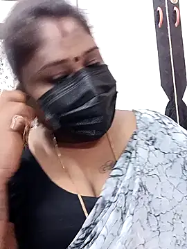 Snapshot of simran21 chatting on 29, 12, 2024 simran21 online show from 29, 12, 2024