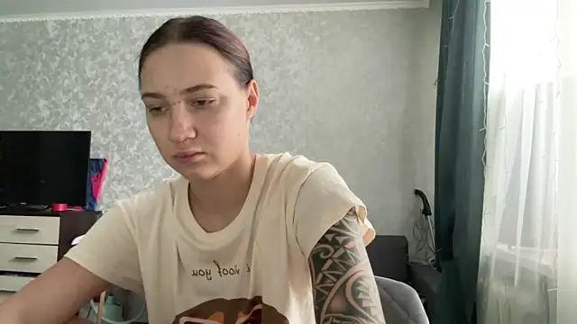 Snapshot of AnneBall chatting on 23, 12, 2024 AnneBall online show from 23, 12, 2024