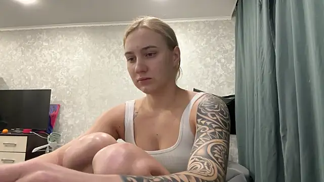 Snapshot of AnneBall chatting on 13, 1, 2025 AnneBall online show from 13, 1, 2025