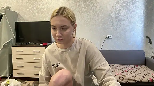 Snapshot of AnneBall chatting on 10, 2, 2025 AnneBall online show from 10, 2, 2025