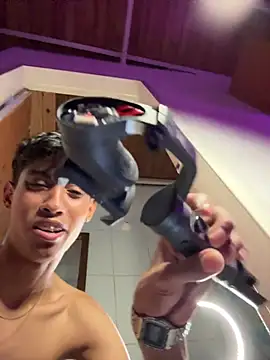 Mauuu18 online show from 26, 10, 2025