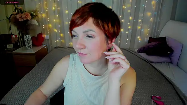 Katherine Fox online show from 3, 2, 2025