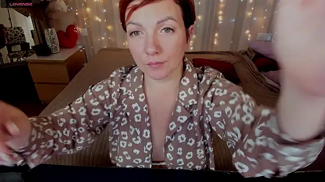 Katherine Fox online show from 4, 2, 2025