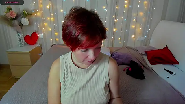 Katherine Fox online show from 1, 3, 2025