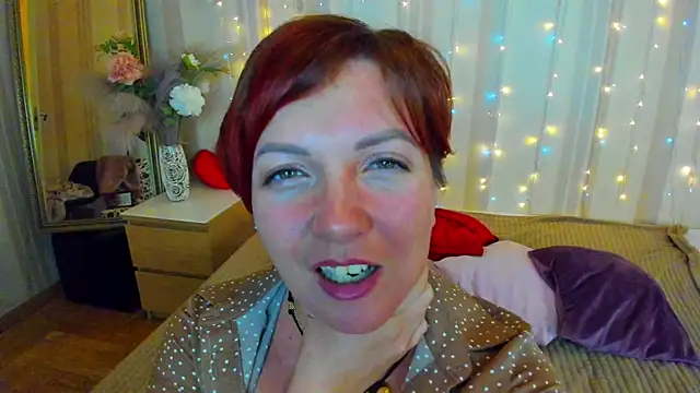 Katherine Fox online show from 6, 3, 2025