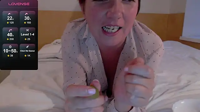 Katherine Fox online show from 20, 9, 2025