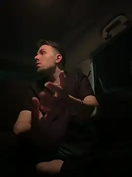 Snapshot of malikwrightstrips chatting on 27, 3, 2026 malikwrightstrips online show from 27, 3, 2026