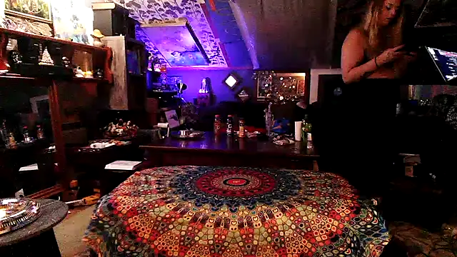 Snapshot of SpunCandy chatting on 22, 9, 2025 SpunCandy online show from 22, 9, 2025